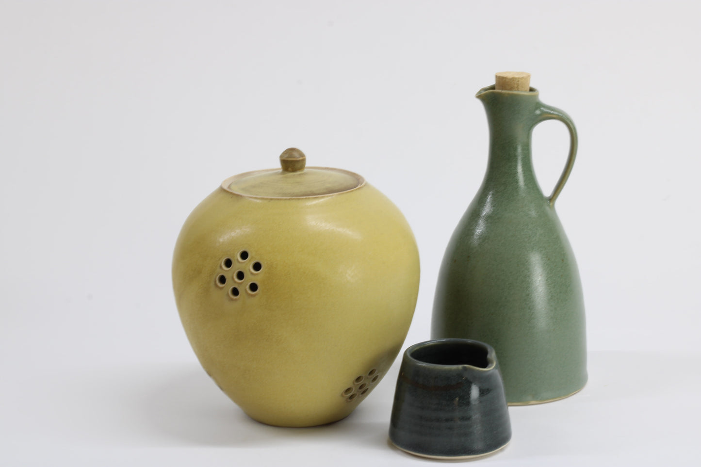 Garlic Jar in Thrown Gold